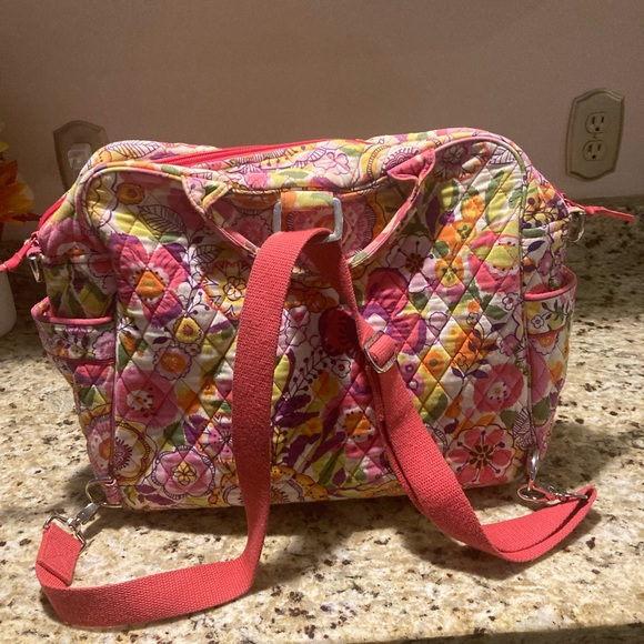 Vera Bradley Retired Pattern Clementine Convertible Diaper Bag. - Picture 2 of 7